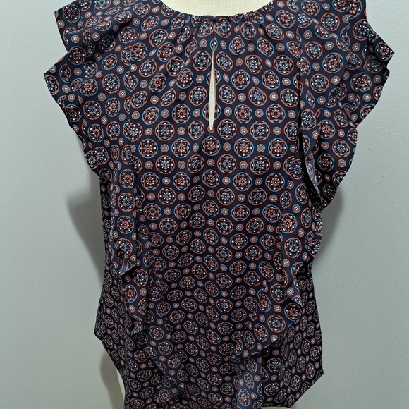 BANANA REPUBLIC RUFFLE TOP KEYHOLE SIZE Medium - Picture 1 of 15